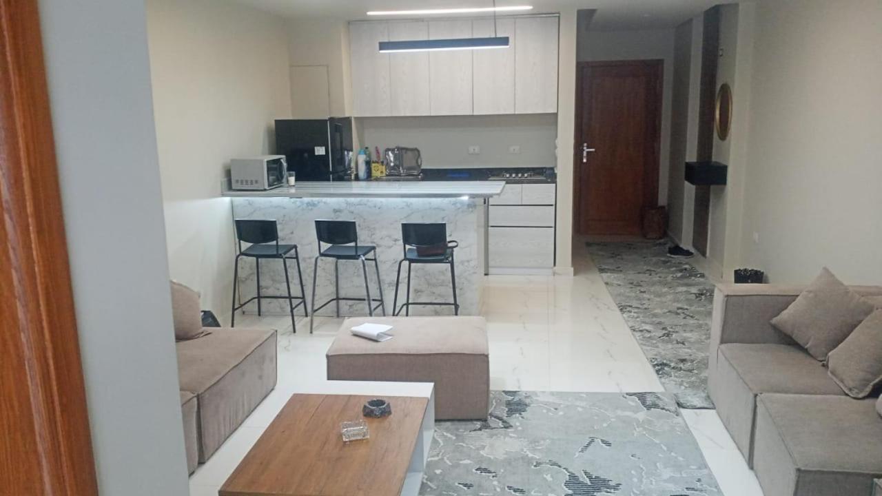 كريستال بلازا بكمبوند معمار المرشدي المعادي Apartment